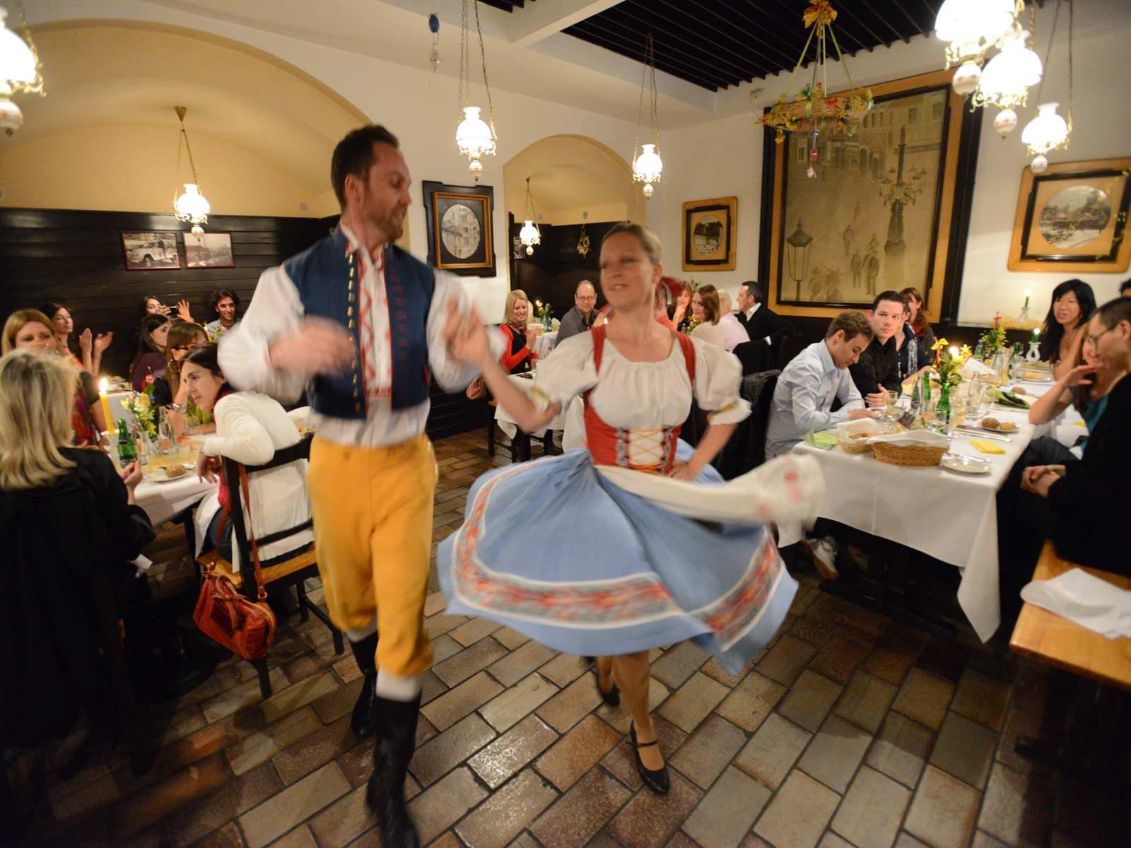 Ambassador Zlata Husa Prague Luaran gambar Polka dance in Kraków