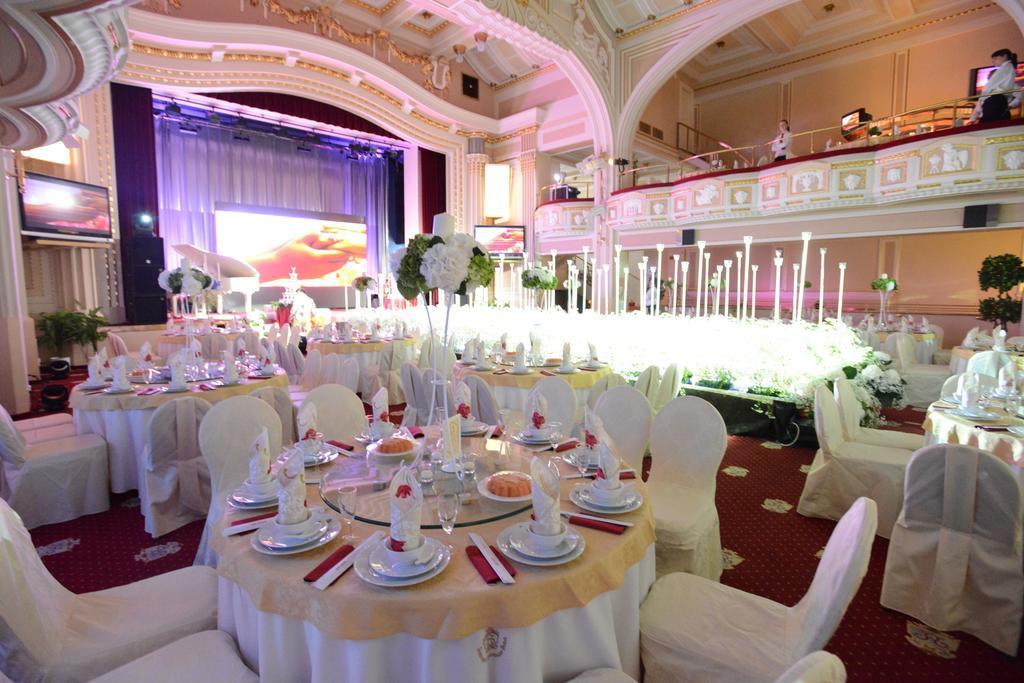 Ambassador Zlata Husa Prague Luaran gambar The Grand Ballroom